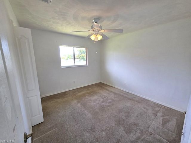 4614 SW 9th PL, Cape Coral, FL 33914