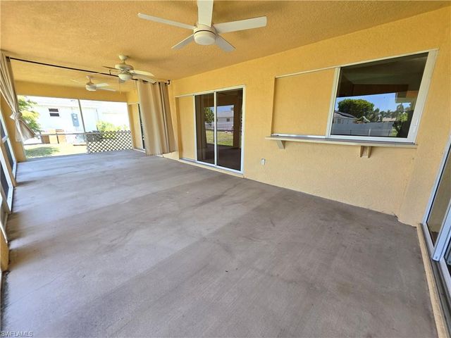 4614 SW 9th PL, Cape Coral, FL 33914