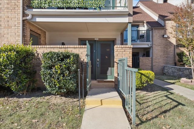 2300 Balsam Drive G105, Arlington, TX 76006