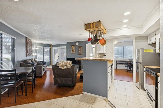 2300 Balsam Drive G105, Arlington, TX 76006