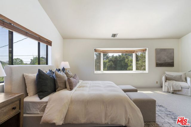 9144 Del Arroyo Drive, Sun Valley, CA 91352