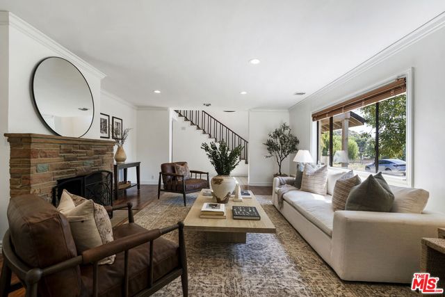 9144 Del Arroyo Drive, Sun Valley, CA 91352