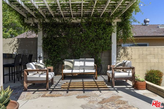 9144 Del Arroyo Drive, Sun Valley, CA 91352