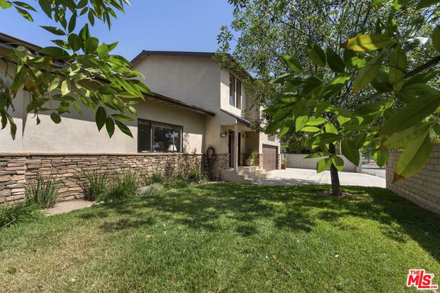 9144 Del Arroyo Drive, Sun Valley, CA 91352