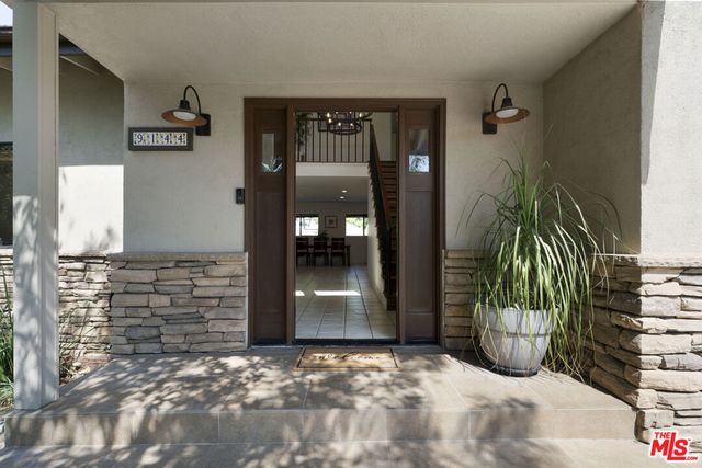 9144 Del Arroyo Drive, Sun Valley, CA 91352