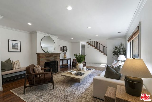 9144 Del Arroyo Drive, Sun Valley, CA 91352