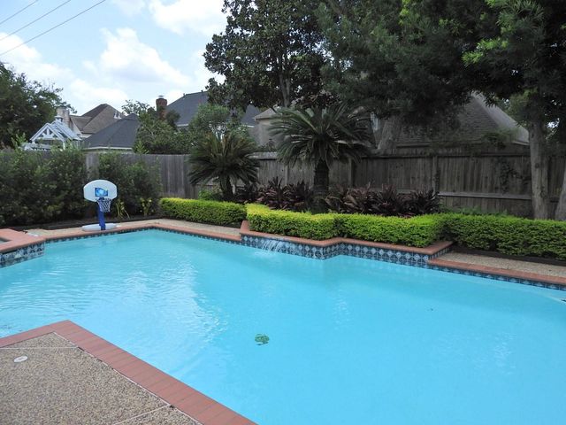 2319 Amber Springs Drive, Katy, TX 77450