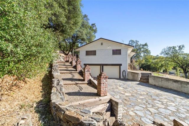 597 Amador, Angels Camp, CA 95222