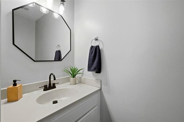 4818 Village Square NW, Acworth, GA 30102