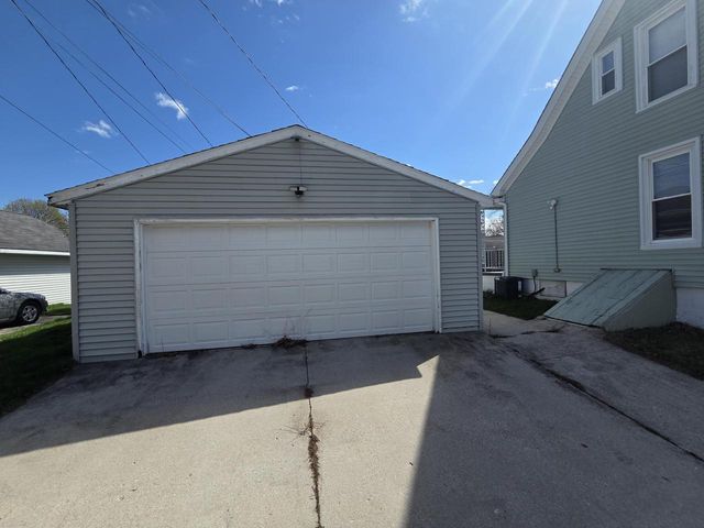 2317 S 9th STREET, Sheboygan, WI 53081