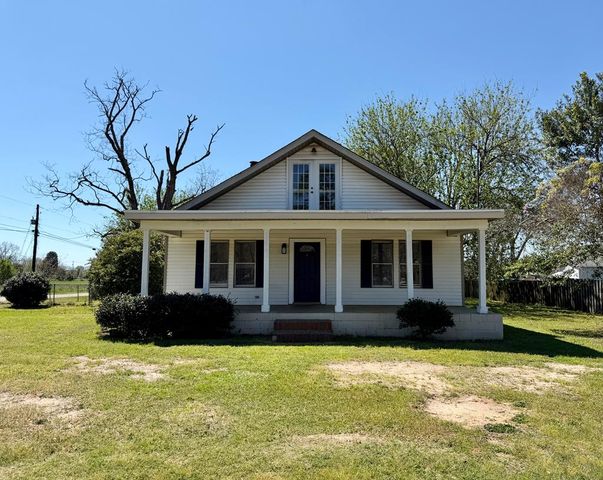 939 Hinton Waters Ave, Midland City, AL 36350