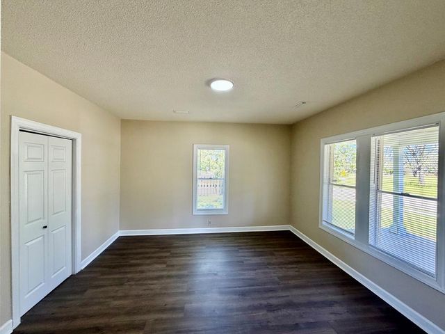 939 Hinton Waters Ave, Midland City, AL 36350