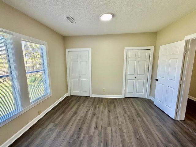 939 Hinton Waters Ave, Midland City, AL 36350