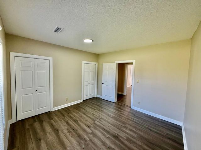 939 Hinton Waters Ave, Midland City, AL 36350