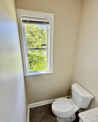 939 Hinton Waters Ave, Midland City, AL 36350