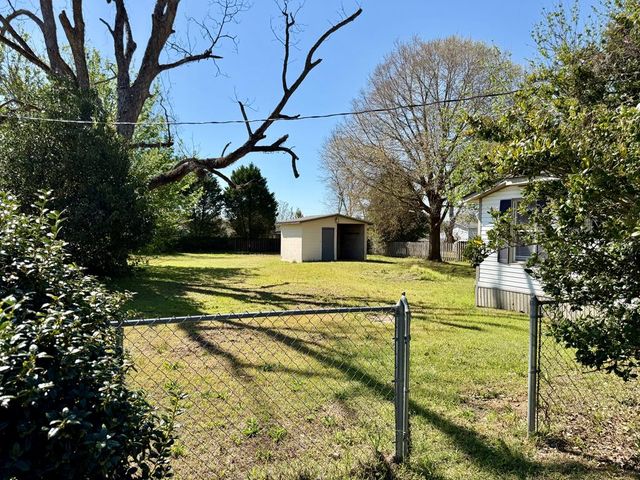 939 Hinton Waters Ave, Midland City, AL 36350