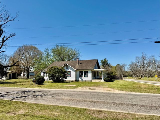939 Hinton Waters Ave, Midland City, AL 36350