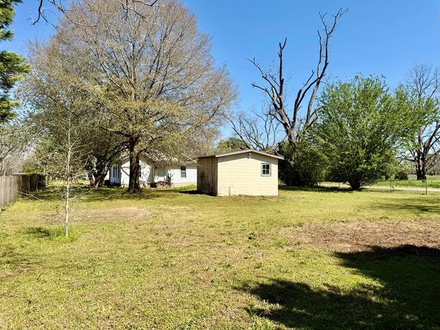 939 Hinton Waters Ave, Midland City, AL 36350