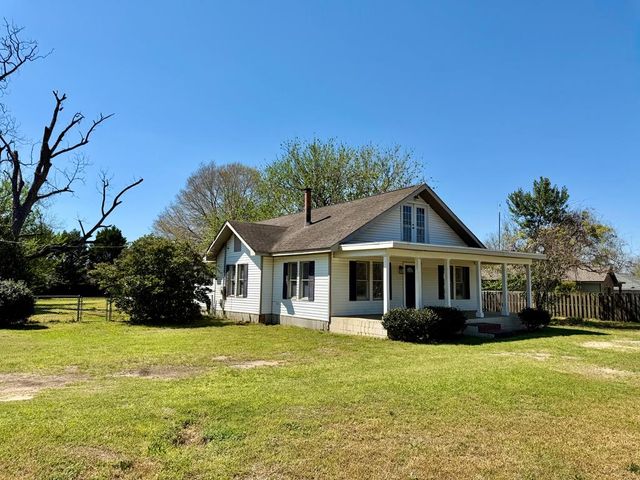 939 Hinton Waters Ave, Midland City, AL 36350