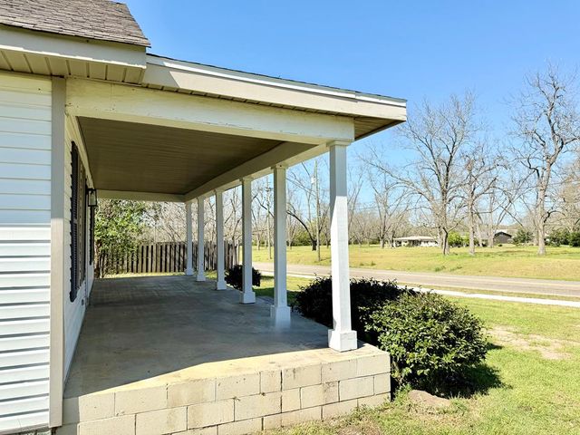 939 Hinton Waters Ave, Midland City, AL 36350
