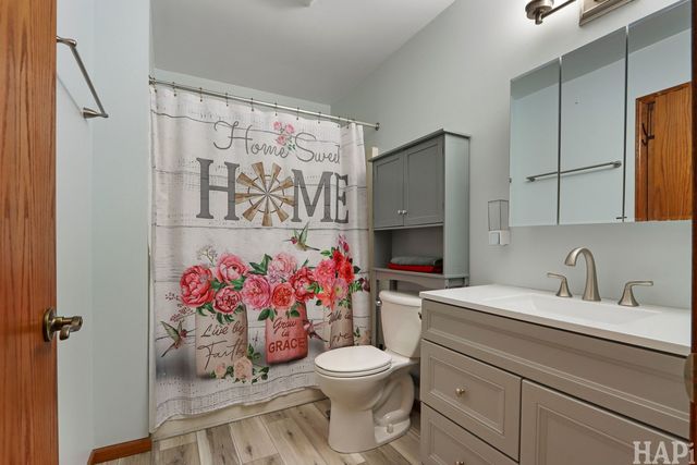 10113 W Crissy Avenue, Zion, IL 60099