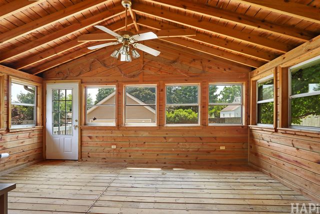 10113 W Crissy Avenue, Zion, IL 60099
