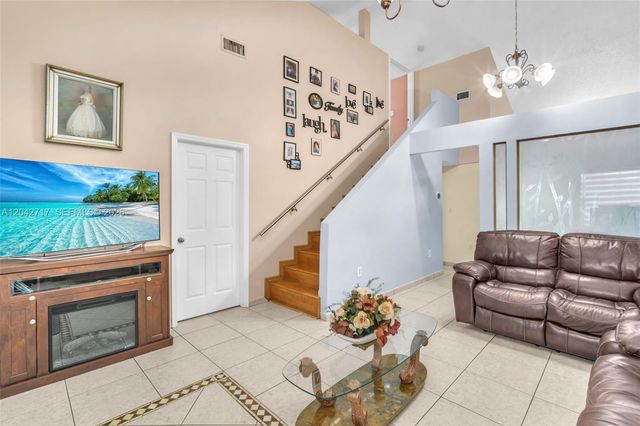 9018 NW 120th Street 133, Hialeah Gardens, FL 33018