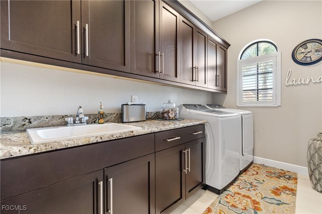 4311 SW 22nd CT, Cape Coral, FL 33914