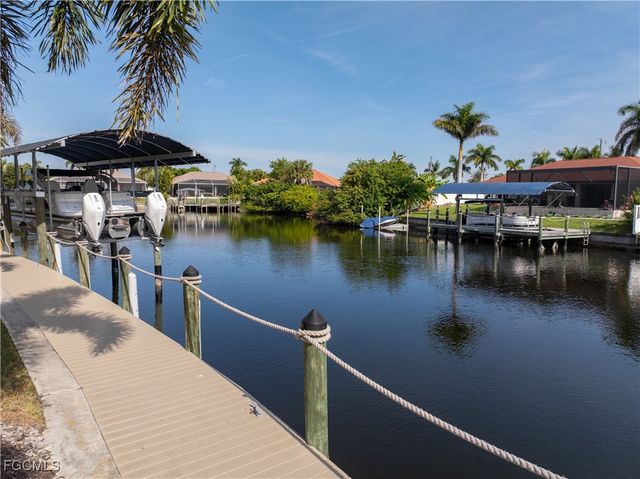 4311 SW 22nd CT, Cape Coral, FL 33914