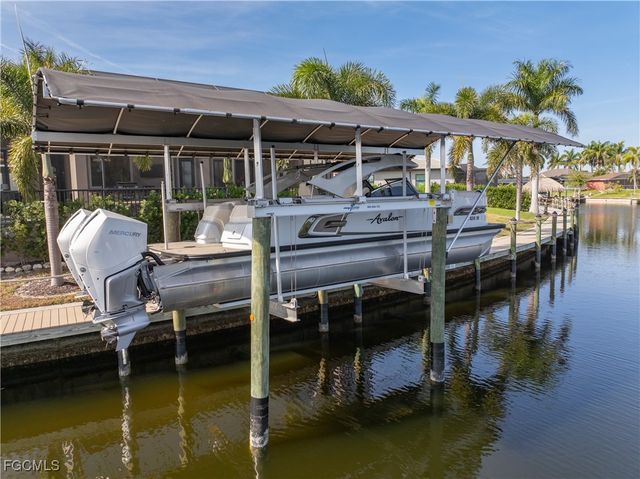 4311 SW 22nd CT, Cape Coral, FL 33914