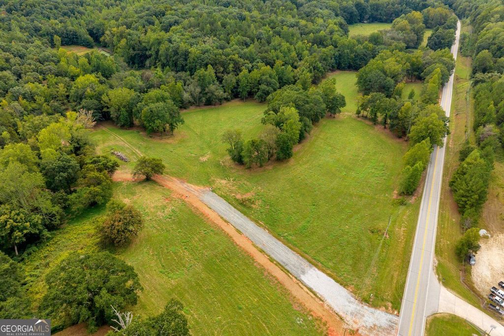 2104 Hwy 123, Toccoa, GA 30577 — exterior
