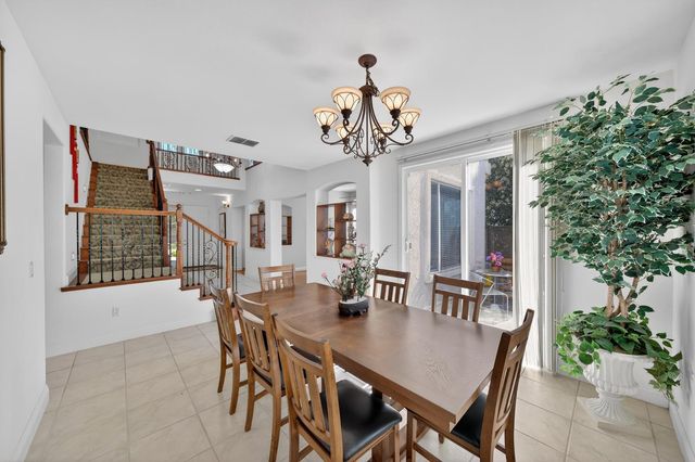 1820 Heather Garden Ln, Roseville, CA 95661