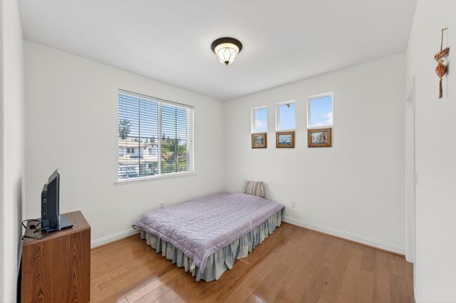 1820 Heather Garden Ln, Roseville, CA 95661