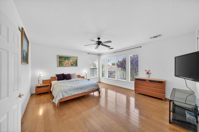 1820 Heather Garden Ln, Roseville, CA 95661