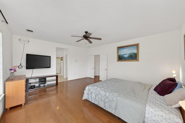 1820 Heather Garden Ln, Roseville, CA 95661