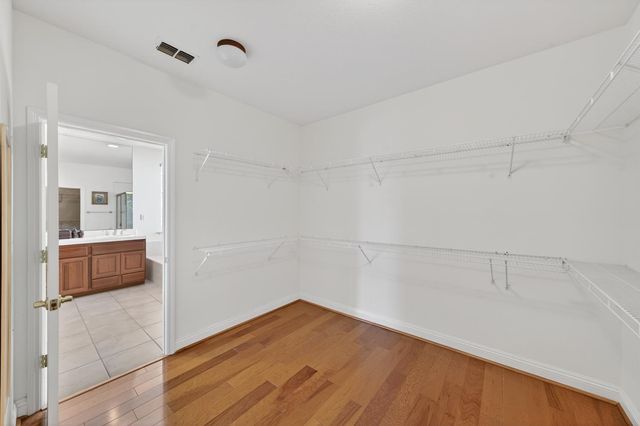 1820 Heather Garden Ln, Roseville, CA 95661