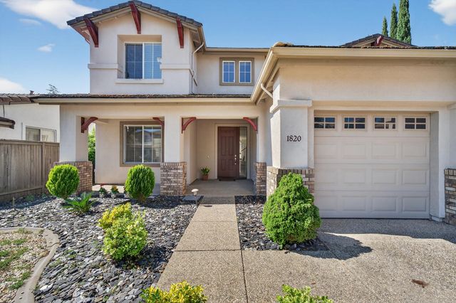 1820 Heather Garden Ln, Roseville, CA 95661