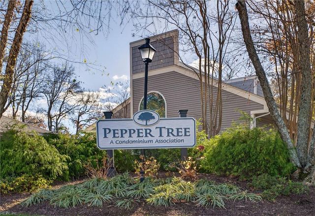 1012 Autumn Woods Ln Apt 110, Virginia Beach, VA 23452