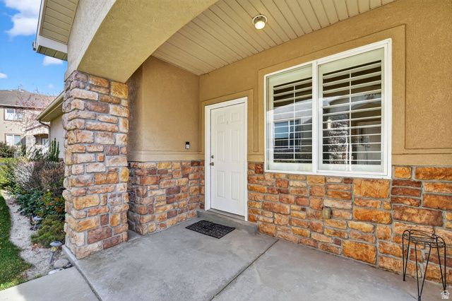 4758 W WAGON TRAIN DR, Herriman, UT 84065