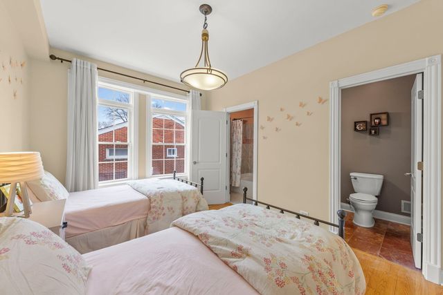 117 N Park Boulevard, Glen Ellyn, IL 60137