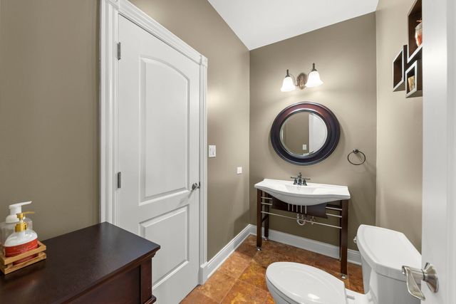 117 N Park Boulevard, Glen Ellyn, IL 60137