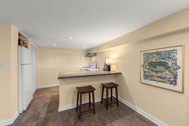 117 N Park Boulevard, Glen Ellyn, IL 60137