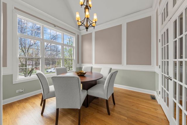 117 N Park Boulevard, Glen Ellyn, IL 60137