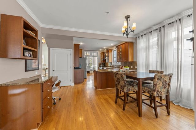 117 N Park Boulevard, Glen Ellyn, IL 60137