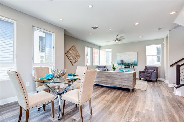 2068 Maple Avenue C, Costa Mesa, CA 92627