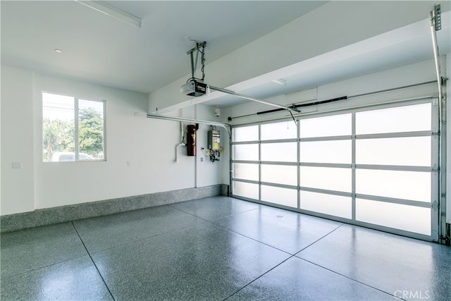 2068 Maple Avenue C, Costa Mesa, CA 92627