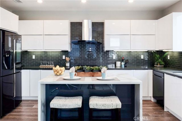 2068 Maple Avenue C, Costa Mesa, CA 92627