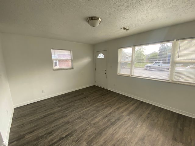 621 N Oxford Street, Indianapolis, IN 46201