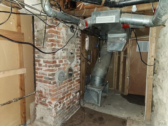 2130 Pine St, Pueblo, CO 81004