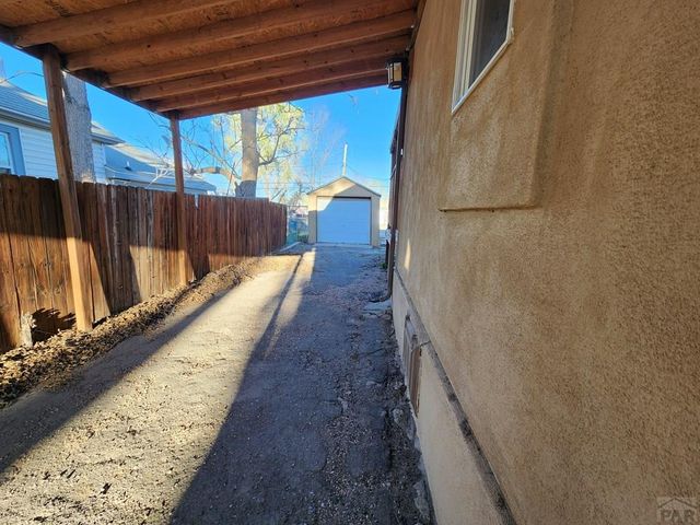 2130 Pine St, Pueblo, CO 81004